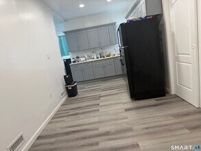 144 Palisade Ave in Bridgeport, CT - Building Photo - Building Photo