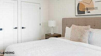 632 Howard Rd SE, Unit 442 in Washington, DC - Building Photo - Building Photo