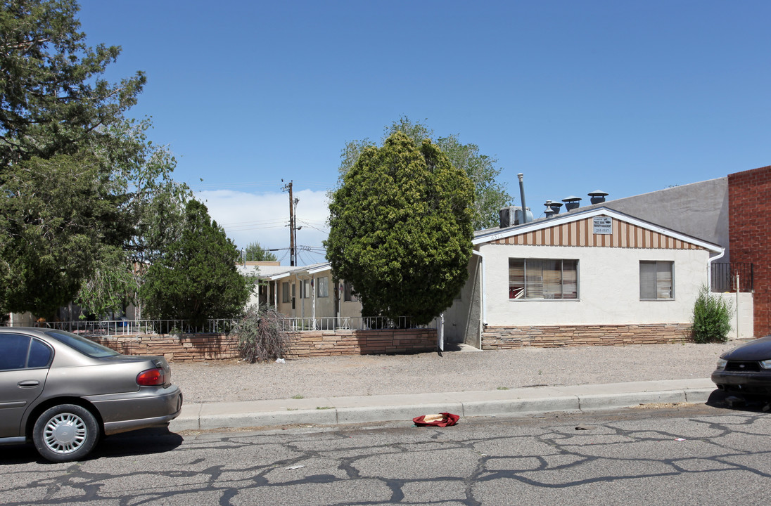 6315 Cochiti Rd SE in Albuquerque, NM - Foto de edificio