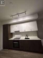 1 Kyle Lowry Rd in Toronto, ON - Building Photo - Building Photo