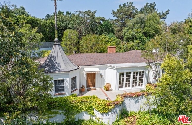 property at 10711 W Sunset Blvd
