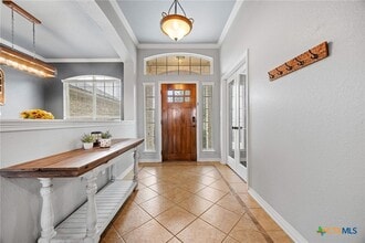 1704 Dawson Spur in Belton, TX - Foto de edificio - Building Photo