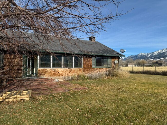 62 Clark Ln in Pray, MT - Building Photo - Building Photo