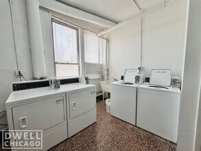 3333 N Marshfield Ave, Unit 207 in Chicago, IL - Building Photo - Building Photo