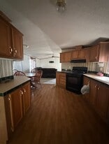 5902 Ayers St in Corpus Christi, TX - Building Photo