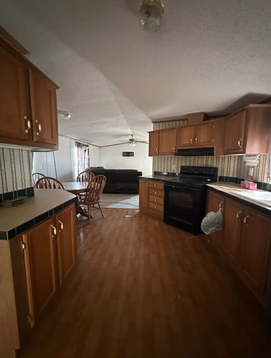 5902 Ayers St in Corpus Christi, TX - Building Photo