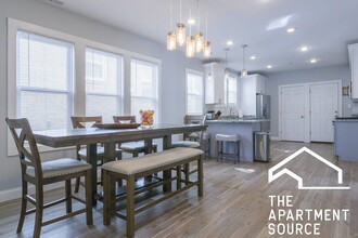 3313 N Karlov Ave in Chicago, IL - Building Photo - Building Photo