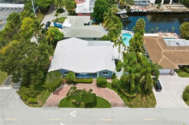 2801 NE 59th St in Fort Lauderdale, FL - Foto de edificio - Building Photo