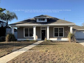 1895 Lexington Pl in Tarpon Springs, FL - Building Photo