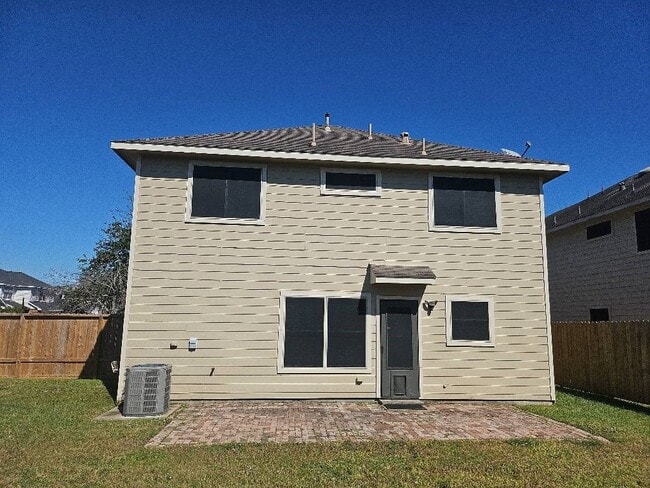 property at 10902 Clear Villa Ln