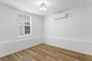 1443 Stanton St in Alameda, CA - Building Photo