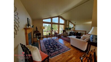 2111 Shadycrest Ct SW in Tumwater, WA - Building Photo - Building Photo