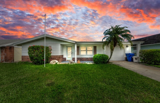 3931 Sail Dr in New Port Richey, FL - Building Photo - Building Photo
