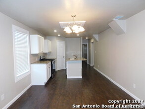 222 Spruce St in San Antonio, TX - Building Photo - Building Photo