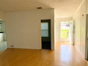 12182 Thistle Ln in Justin, TX - Building Photo - Building Photo