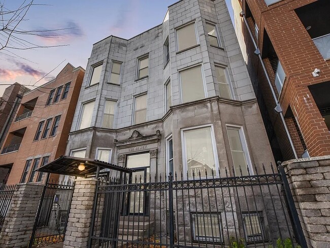 property at 2114 N California Ave