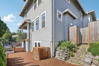 3769 SE 49th Ave in Portland, OR - Building Photo - Building Photo
