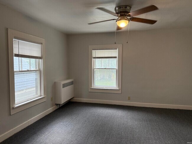 1328 Sinclair St in Fort Wayne, IN - Building Photo - Building Photo