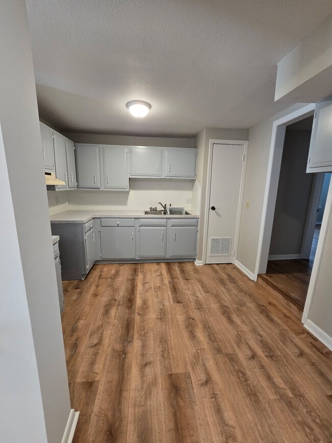 2307 Elm Ave, Unit 2307 in Bay City, TX - Building Photo - Building Photo