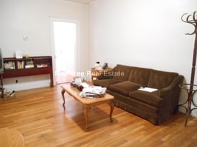 42 Orchard Rd, Unit 40 #2 in Brookline, MA - Building Photo