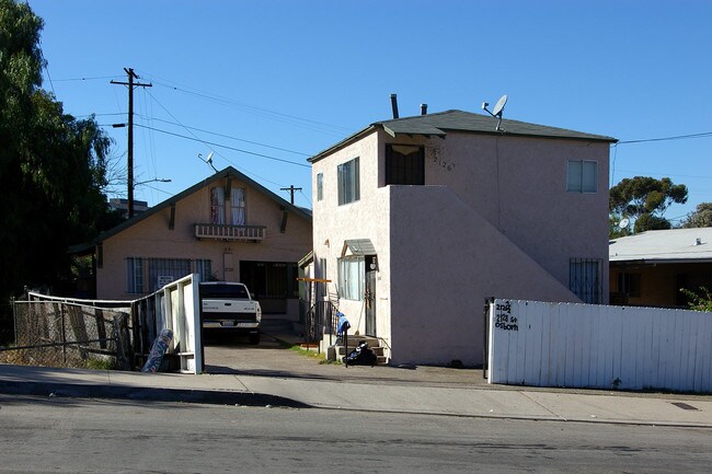 2126-2130 Osborn St in San Diego, CA - Building Photo - Building Photo