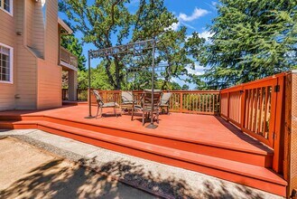 1618 Brush Creek Pl in Danville, CA - Foto de edificio - Building Photo