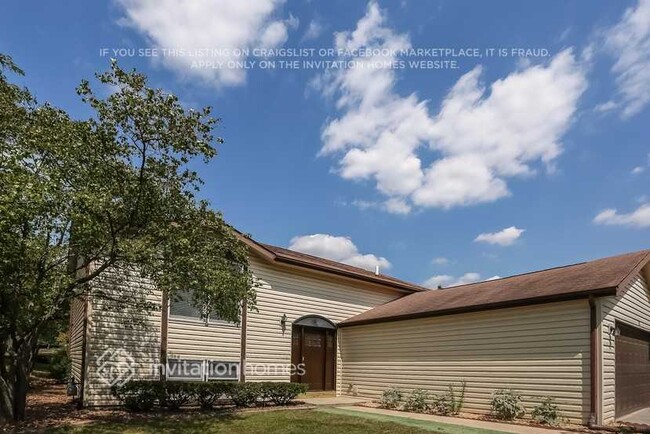 28 Autumn Ln in Streamwood, IL - Foto de edificio - Building Photo