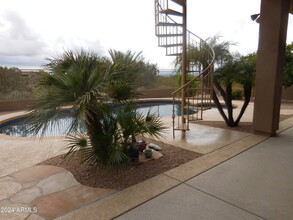 10705 E Acoma Dr in Scottsdale, AZ - Foto de edificio - Building Photo