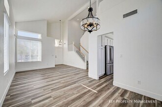 242 Farlin Cir in Henderson, NV - Building Photo - Building Photo