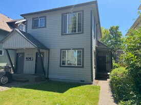 213 NW 11th St, Unit 1 in Corvallis, OR - Building Photo