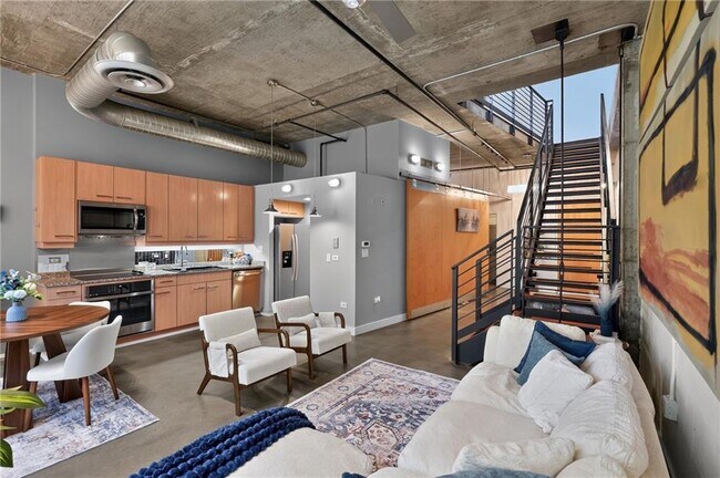 property at 123 Luckie St NW