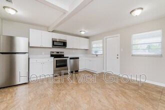 2107 W Ferris Ave in Tampa, FL - Building Photo - Building Photo