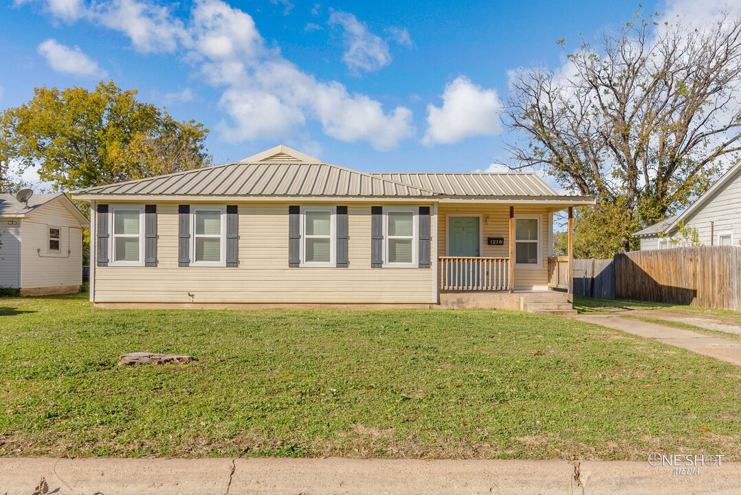 1218 Ross Ave in Abilene, TX - Building Photo