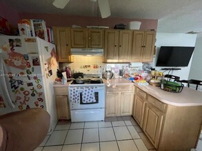 19920 SW 118th Pl in Miami, FL - Building Photo - Building Photo