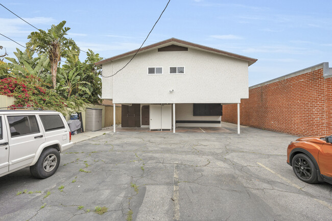 3934 Van Buren Pl in Culver City, CA - Foto de edificio - Building Photo