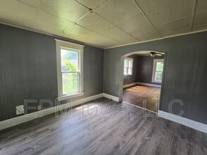 402 Sunnyside Ave in Waterloo, IA - Building Photo - Building Photo