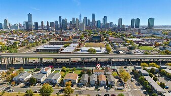 87 Merseles St in Jersey City, NJ - Building Photo