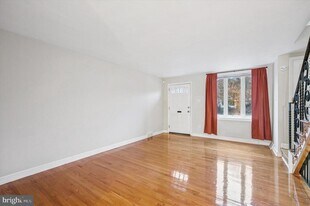 650 Magnolia Ave in Glenolden, PA - Building Photo