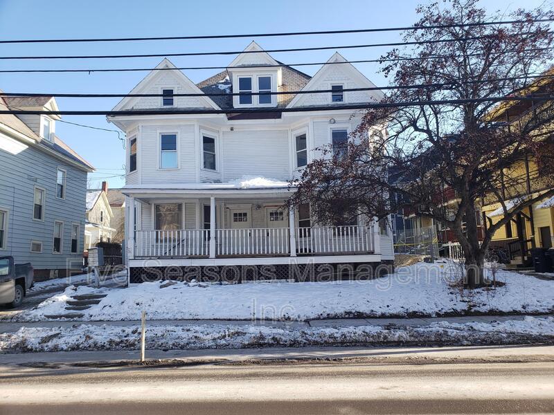 96 S Union St in Burlington, VT - Building Photo