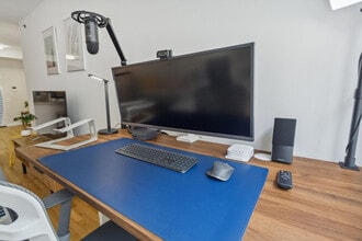 120 W 21st St, Unit SI FL5-ID337564P in New York, NY - Building Photo - Building Photo