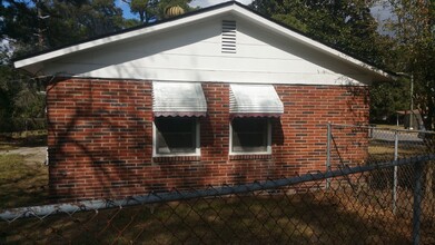 3713 Eastgate Dr in Savannah, GA - Foto de edificio - Building Photo