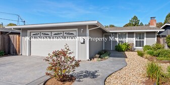 151 Kenwood Ct in Novato, CA - Building Photo