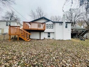 902 S Cedar Ave in Independence, MO - Building Photo - Building Photo