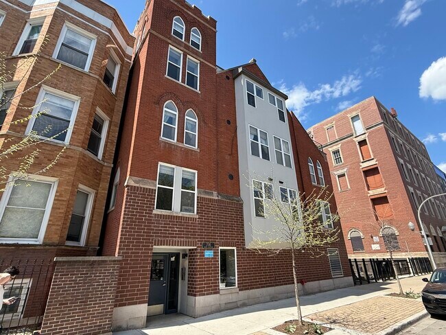 property at 3516 N Sheffield Ave