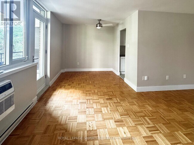 property at 55-455 Isabella St
