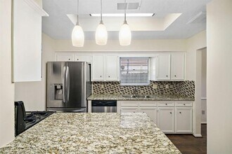 9715 Lawngate Dr in Houston, TX - Building Photo - Building Photo