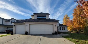 7 Buttercup Ct in Pasco, WA - Building Photo