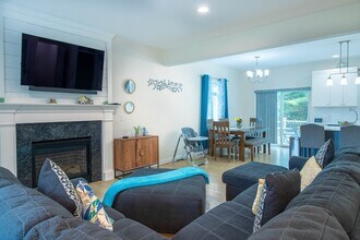 5 Morse Ave in Plainville, MA - Building Photo - Building Photo