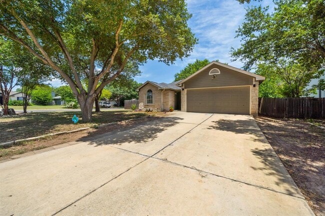 301 Zebra Dr in Kyle, TX - Building Photo - Building Photo