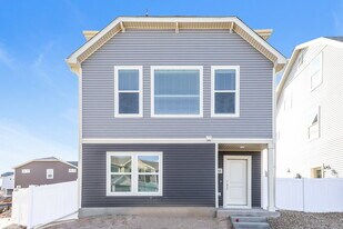 4703 N Tower Ct in Denver, CO - Building Photo